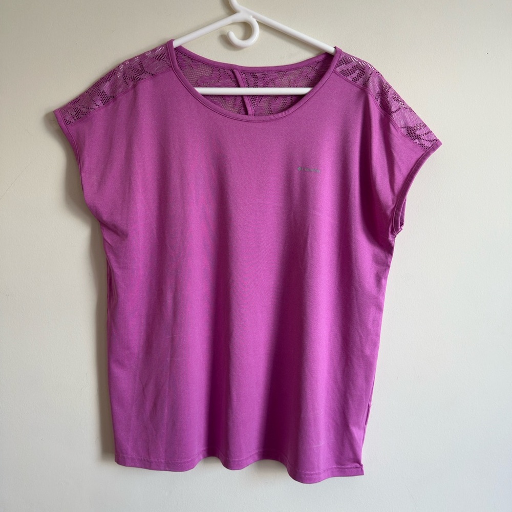Columbia || Woman’s Purple Active Tee with Lace Back Sz Xl